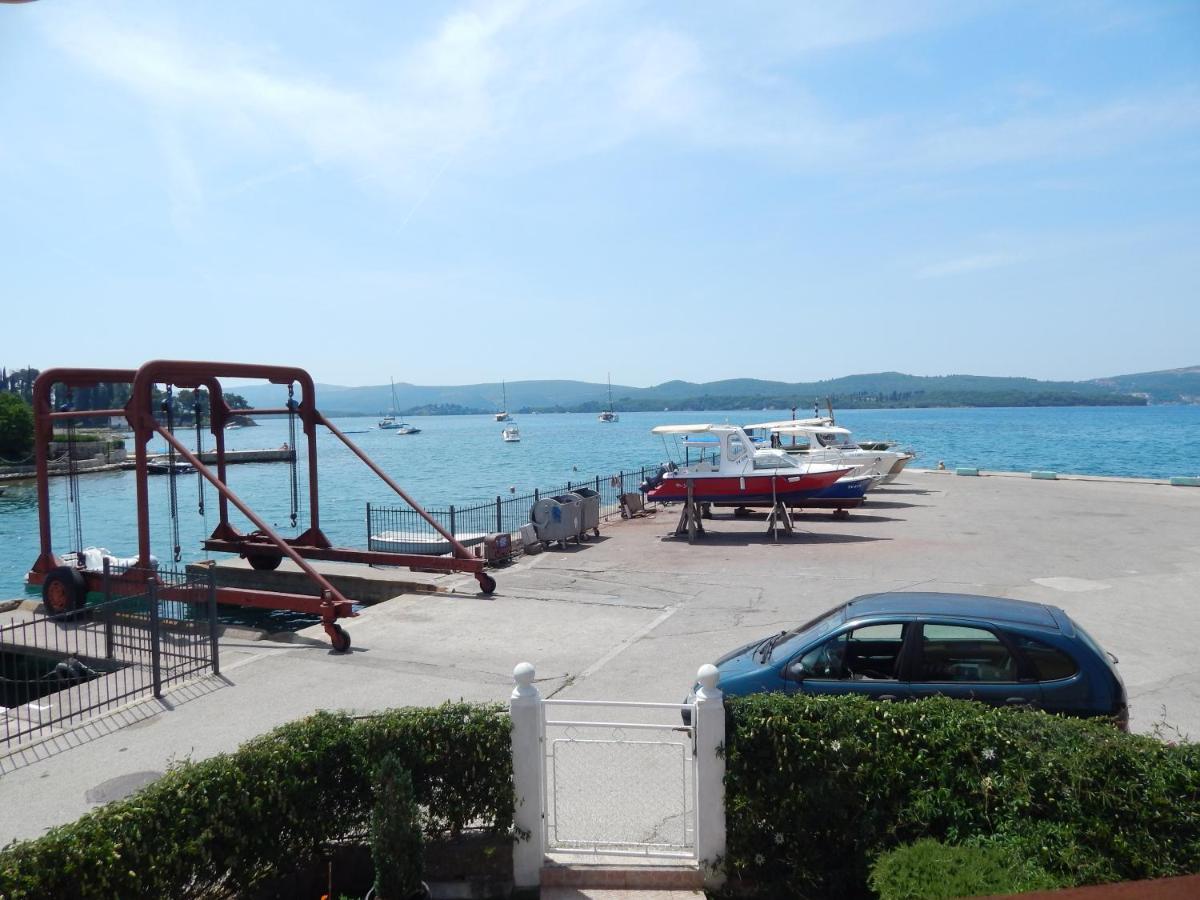 Apartmani Sindik Tivat Extérieur photo