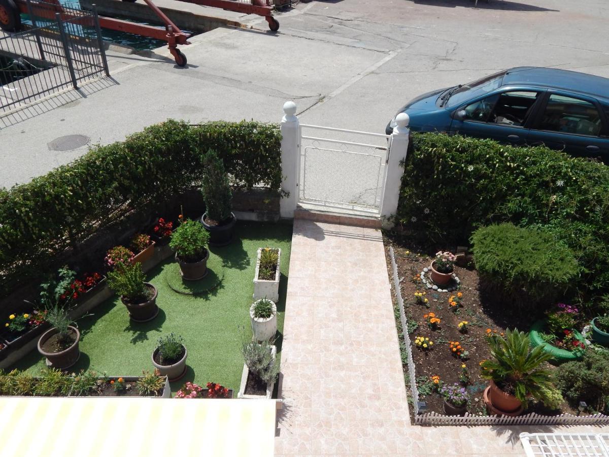 Apartmani Sindik Tivat Extérieur photo